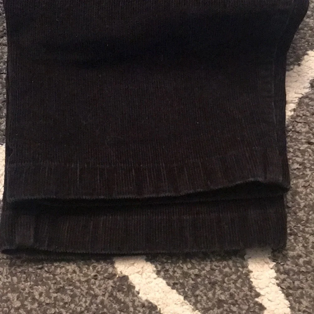 L.L. Bean Straight Leg Pants in Black